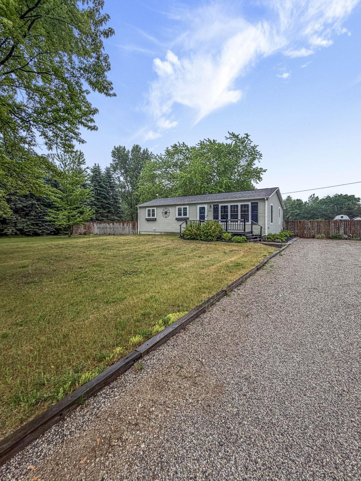 4535 Norton Road Grawn, MI 49637 - Photo 2 of 37
