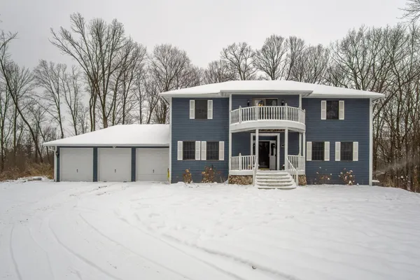 $589,000 | 2447 50th Avenue, Woodville, WI 54028