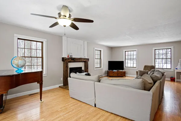 $589,000 | 2447 50th Avenue, Woodville, WI 54028