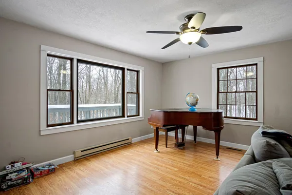 $589,000 | 2447 50th Avenue, Woodville, WI 54028