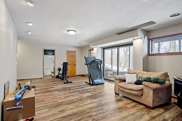 $589,000 | 2447 50th Avenue, Woodville, WI 54028