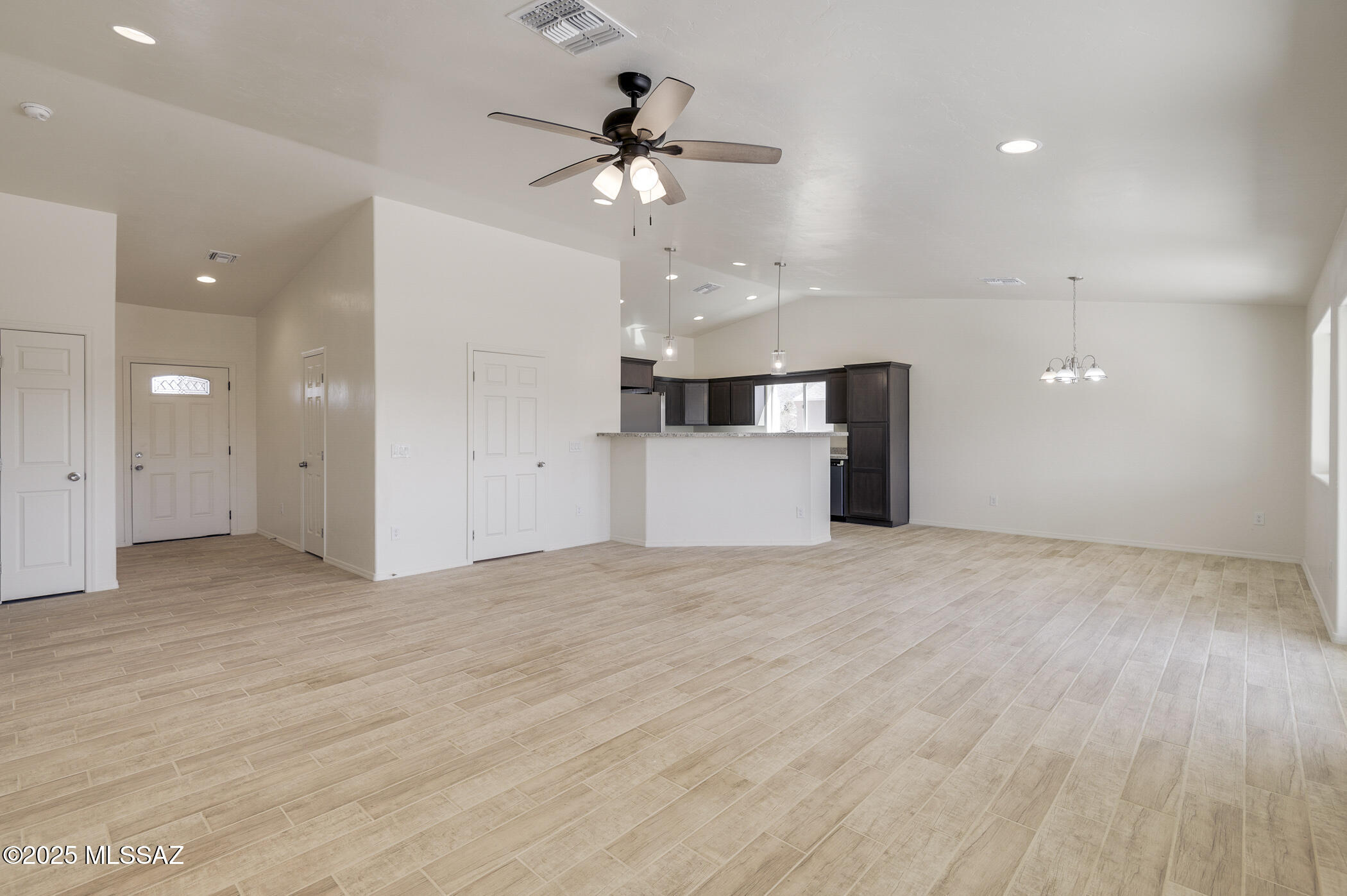 1692 Círculo Alameda Rio Rico, AZ 85648 - Photo 7 of 50