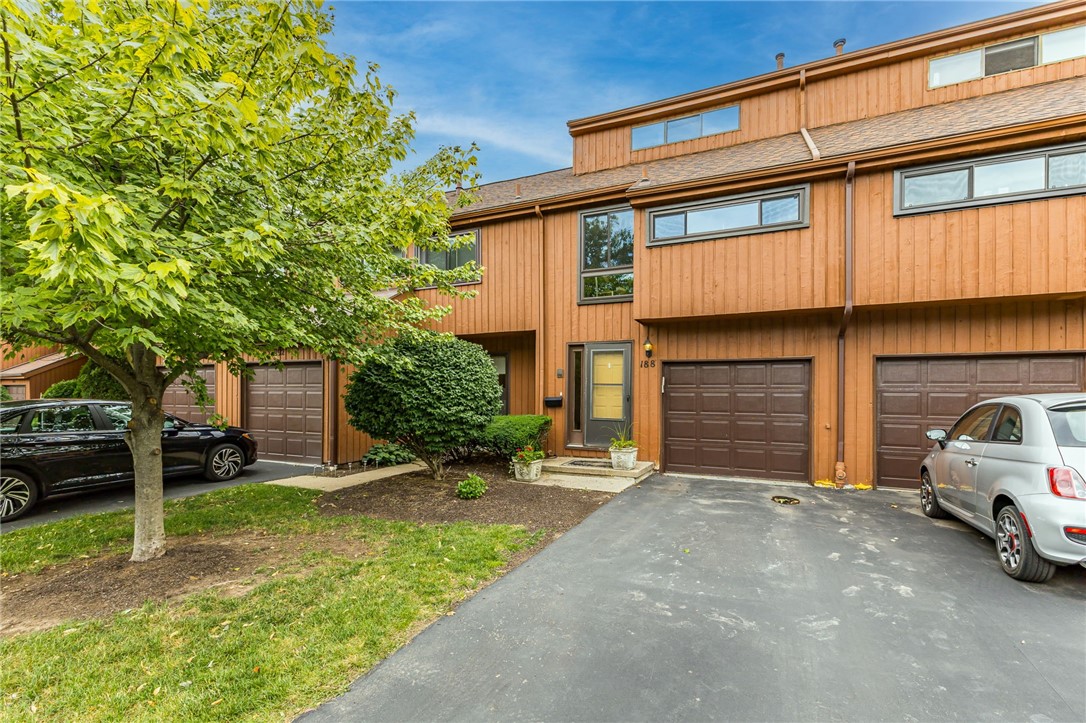 188 Wintergreen Way Brighton, NY 14618 - Photo 2 of 31
