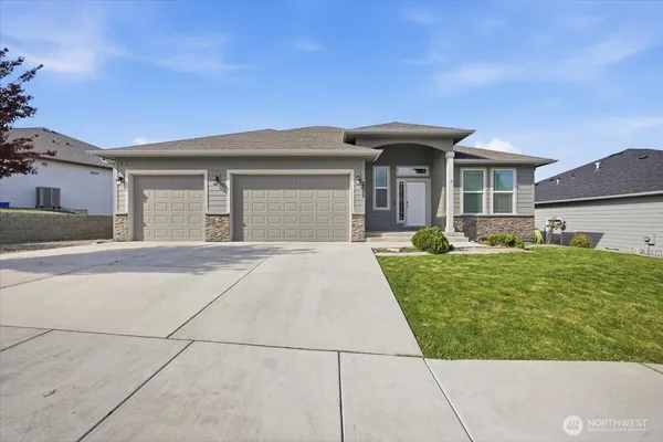 $659,990 | 2652 West 44th Place, Kennewick, WA 99337