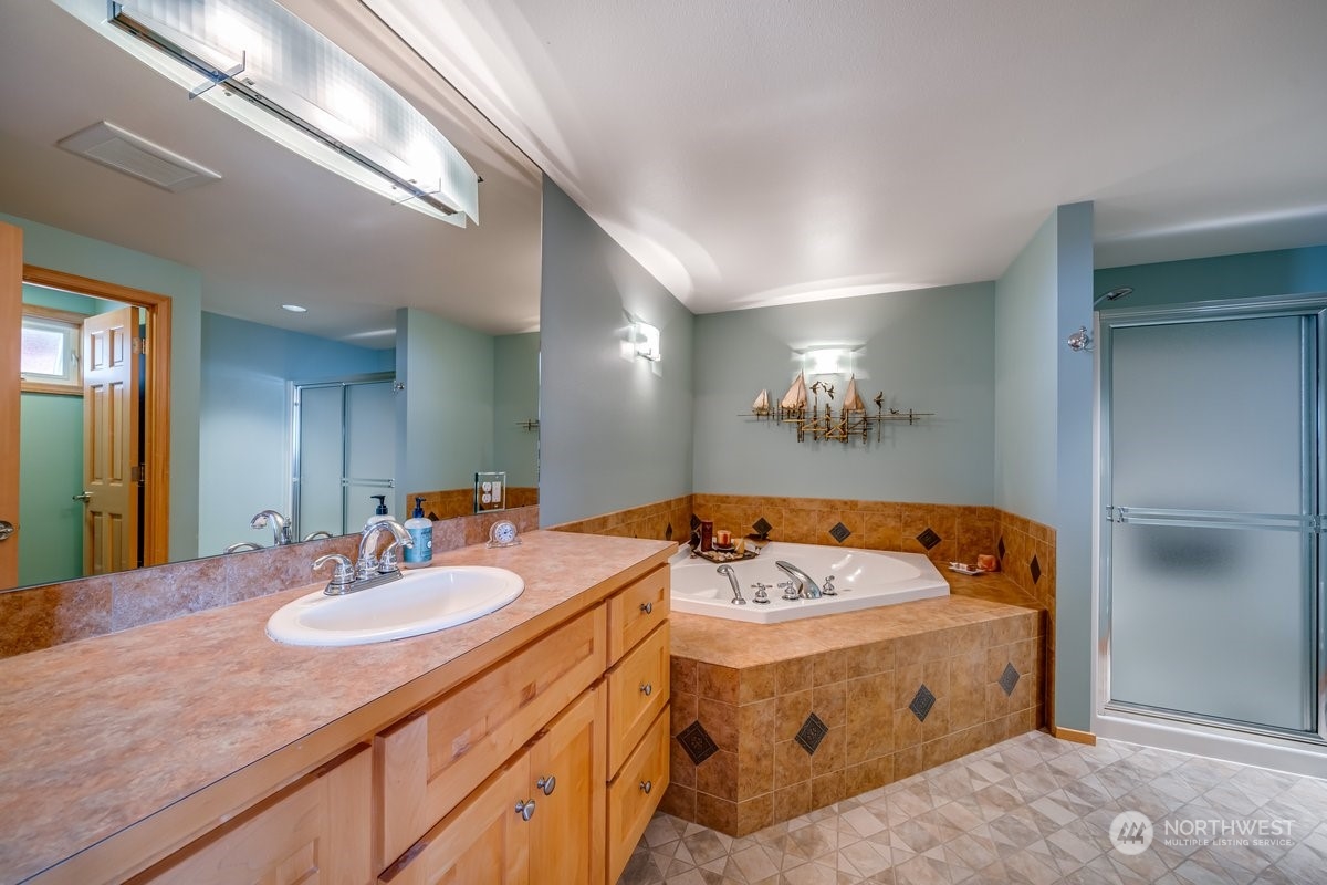 821 Rucker Avenue Everett, WA 98201 - Photo 17 of 27 Gallery Image 17