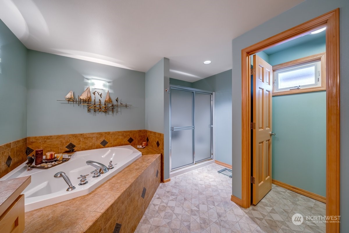 821 Rucker Avenue Everett, WA 98201 - Photo 18 of 27 Gallery Image 18
