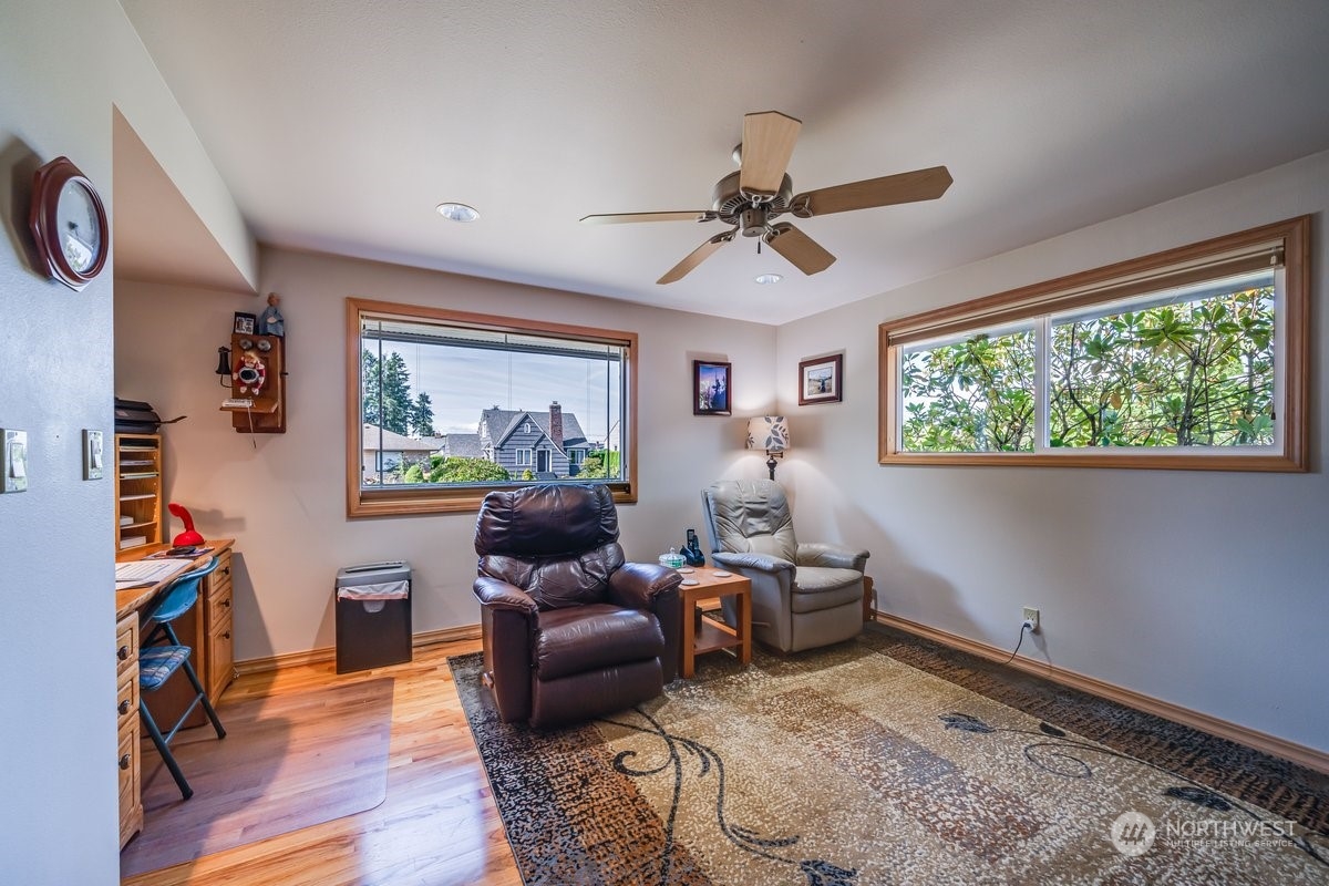 821 Rucker Avenue Everett, WA 98201 - Photo 22 of 27 Gallery Image 22