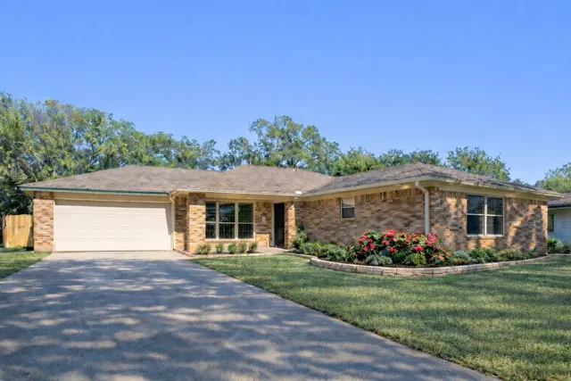 $295,000 | 10207 Old Orchard Road, La Porte, TX 77571