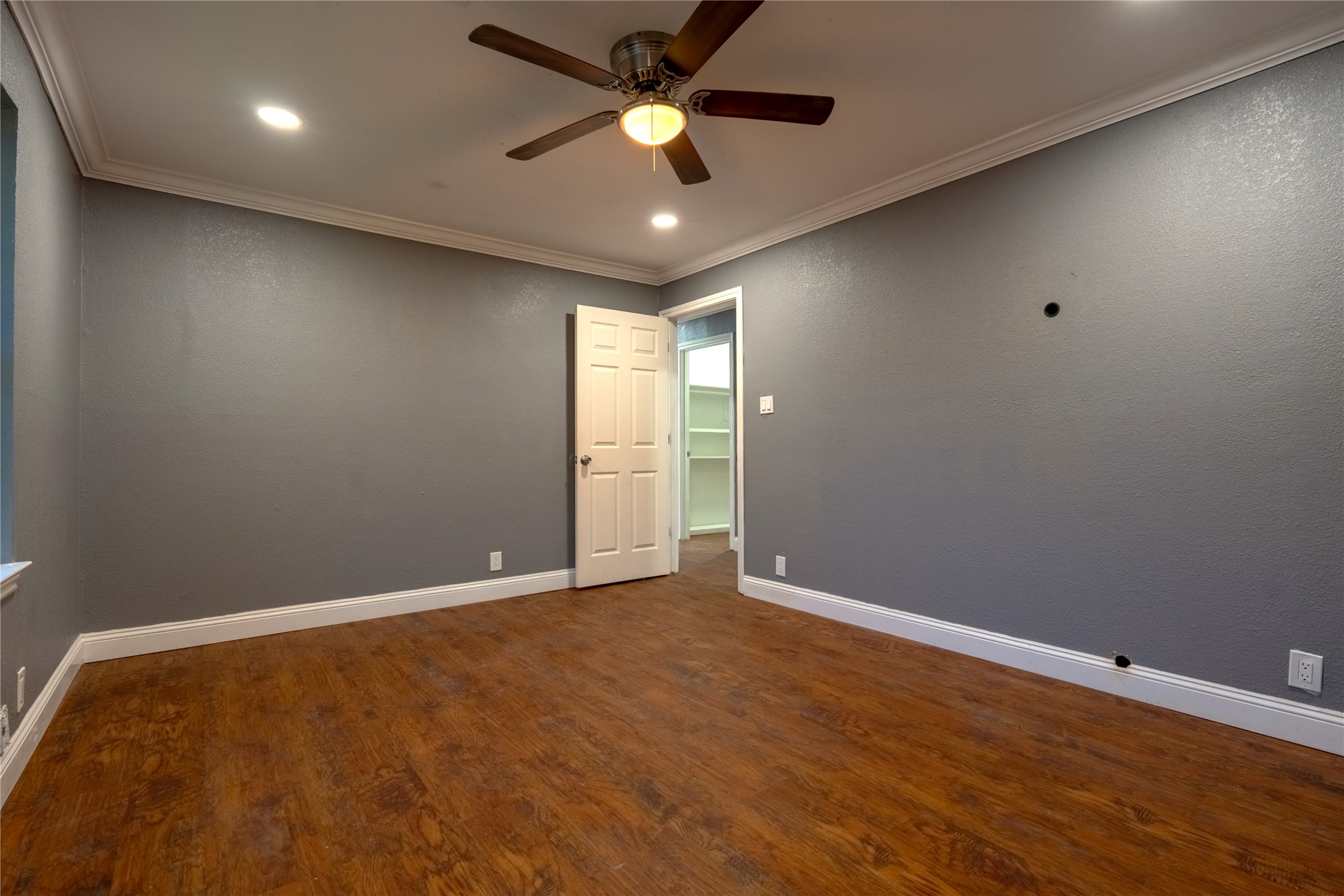 10207 Old Orchard Road La Porte, TX 77571 - Photo 13 of 40 Bedroom 3