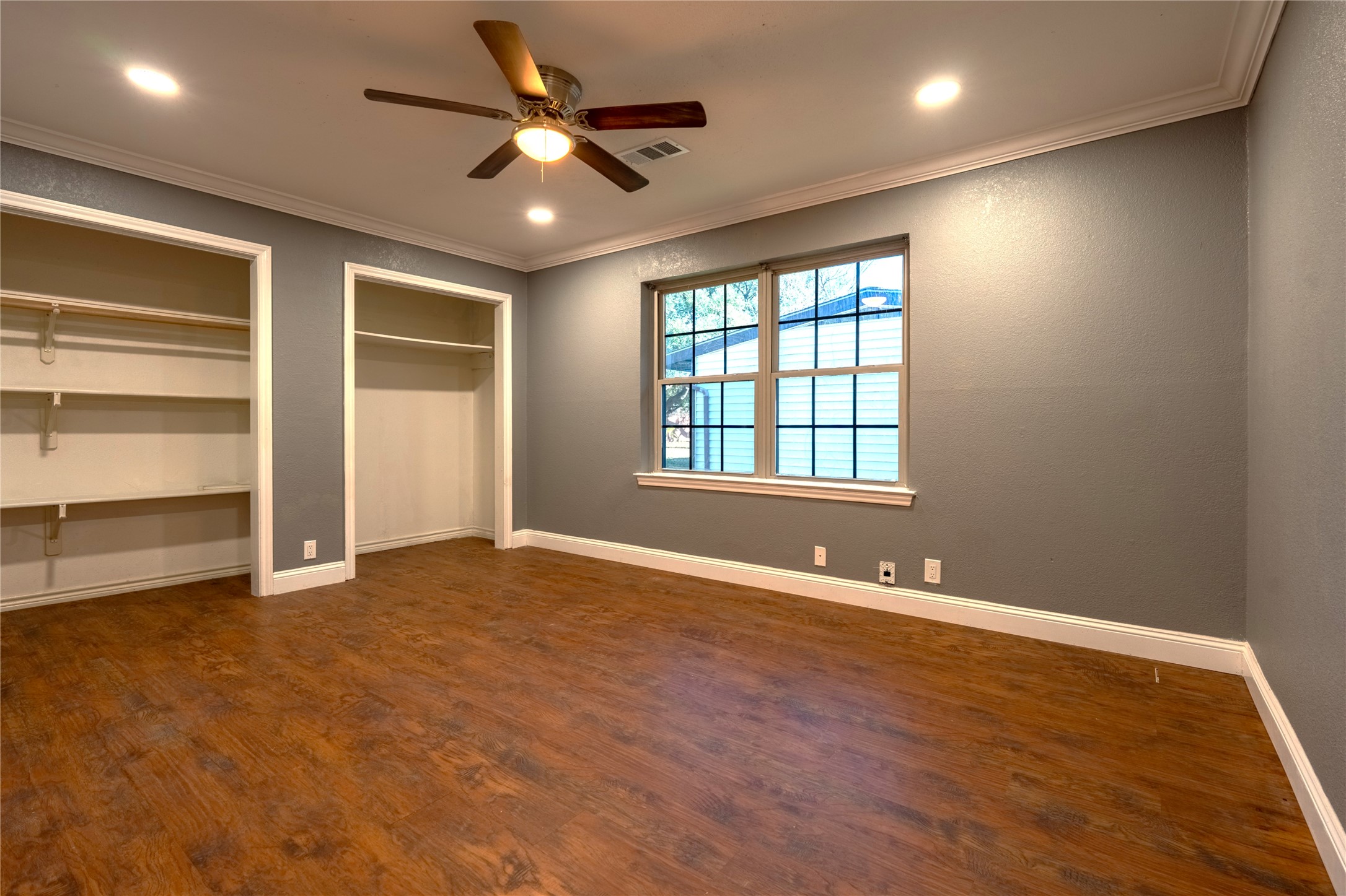 10207 Old Orchard Road La Porte, TX 77571 - Photo 14 of 40 Bedroom 3