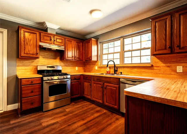 $295,000 | 10207 Old Orchard Road, La Porte, TX 77571