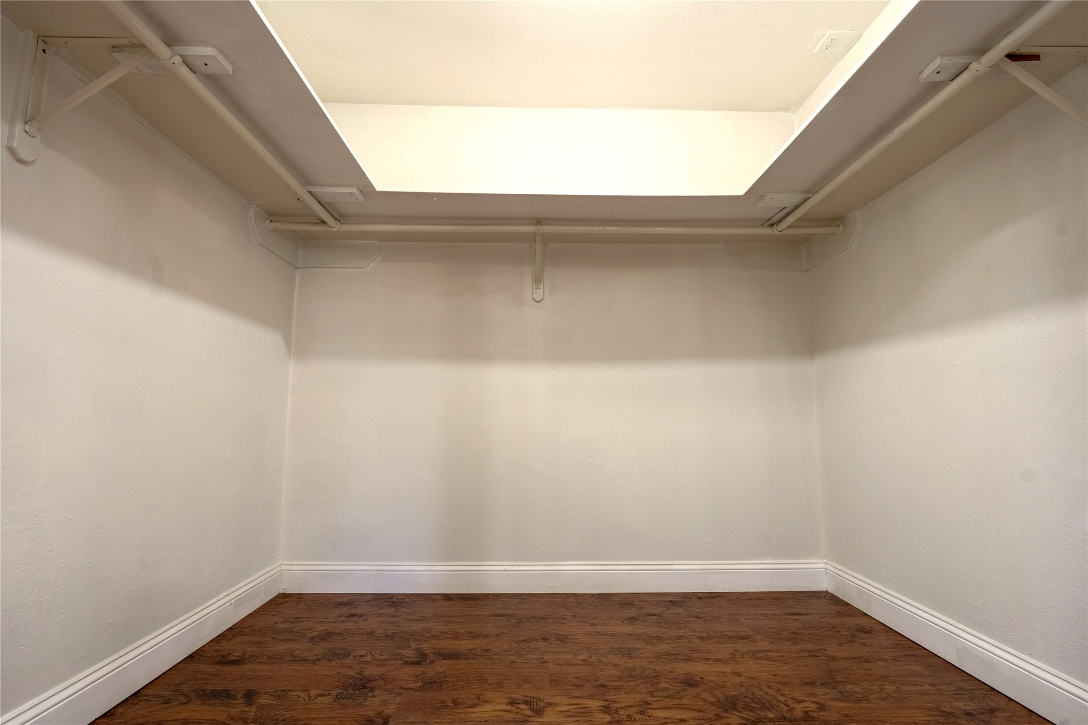 10207 Old Orchard Road La Porte, TX 77571 - Photo 6 of 40 Master Closet