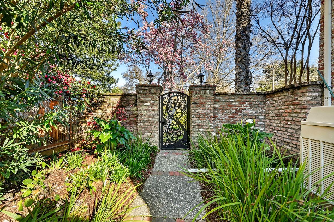 1716 Sutterville Road Sacramento, CA 95822 - Photo 53 of 57