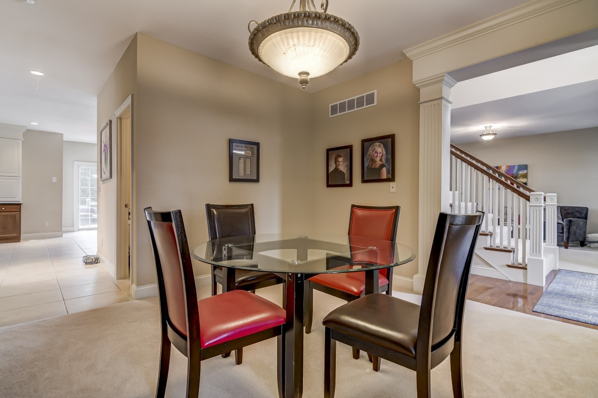 1424 Lake Pointe Court Springfield, IL 62712 - Photo 17 of 50