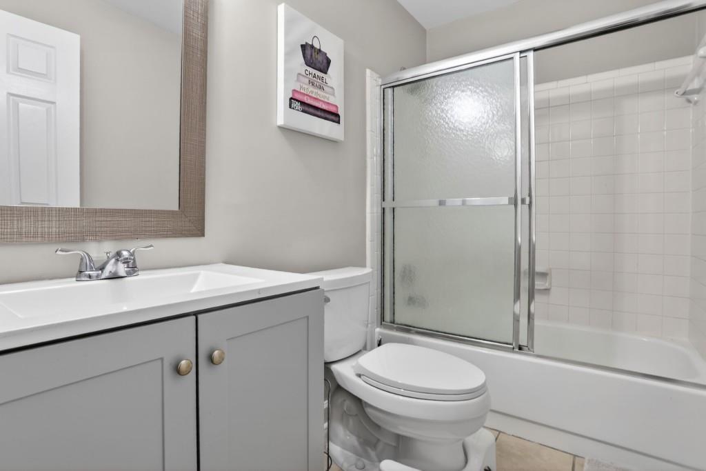 37 Middleton Court Smyrna, GA 30080 - Photo 20 of 25 a bathroom with a sink a toilet and shower