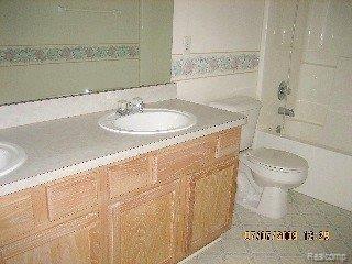 52155 Rivard Road New Baltimore, MI 48047 - Photo 8 of 14 Master Bath