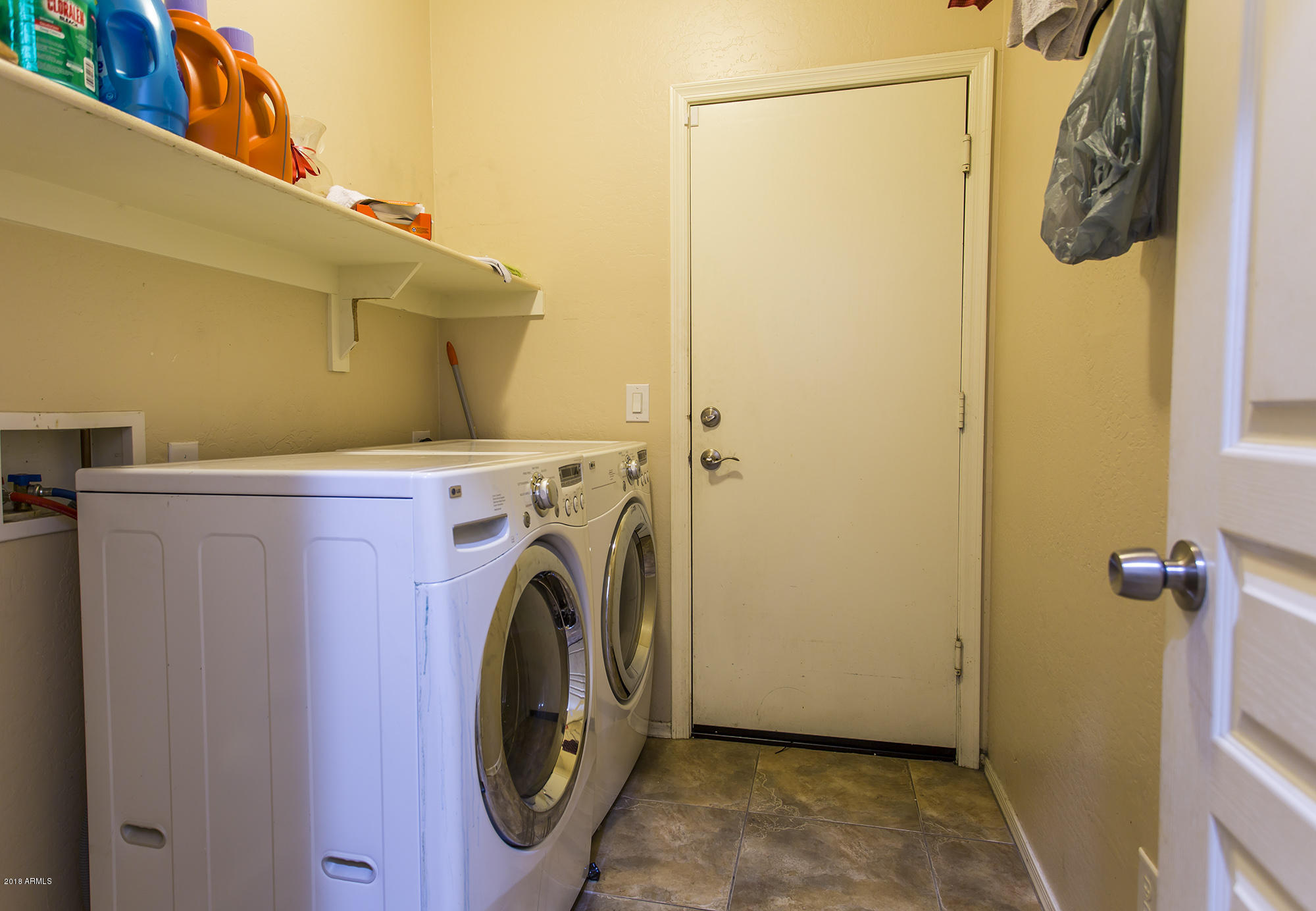 6513 West Harwell Road Laveen, AZ 85339 - Photo 22 of 29 Laundry room