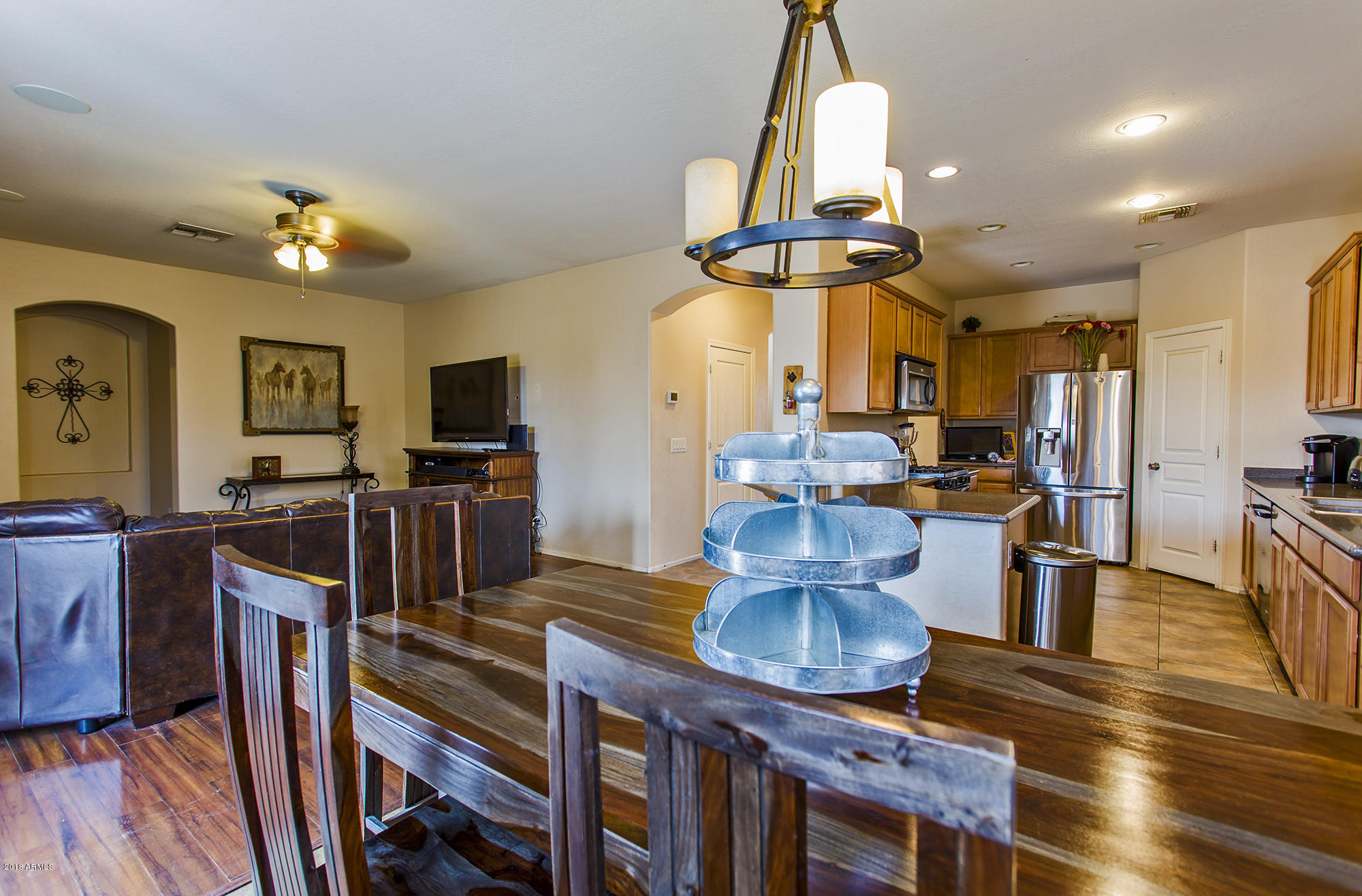 6513 West Harwell Road Laveen, AZ 85339 - Photo 8 of 29 Dinning