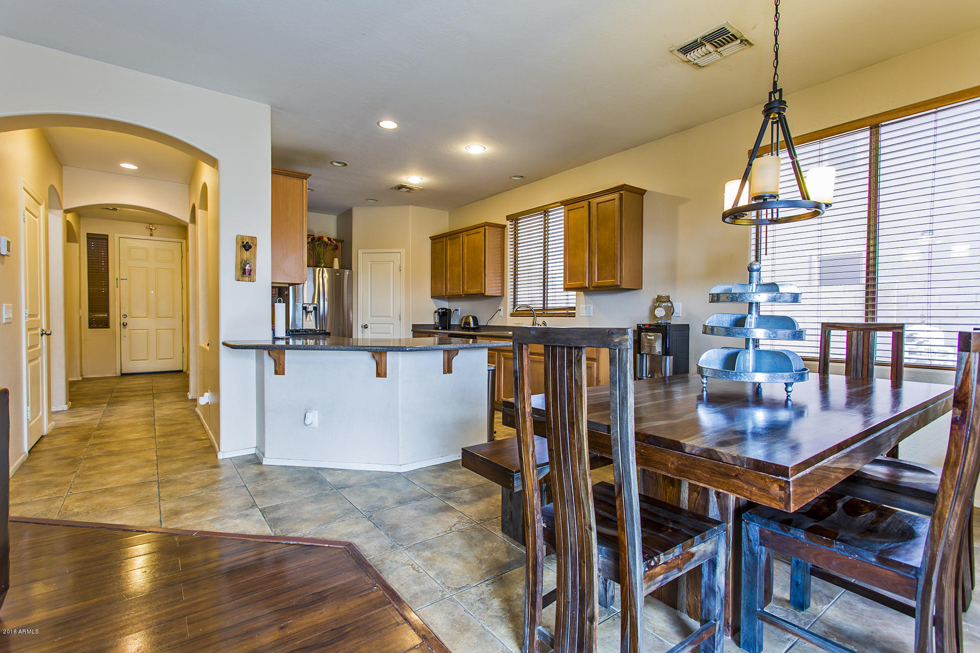 6513 West Harwell Road Laveen, AZ 85339 - Photo 10 of 29 Kitchen