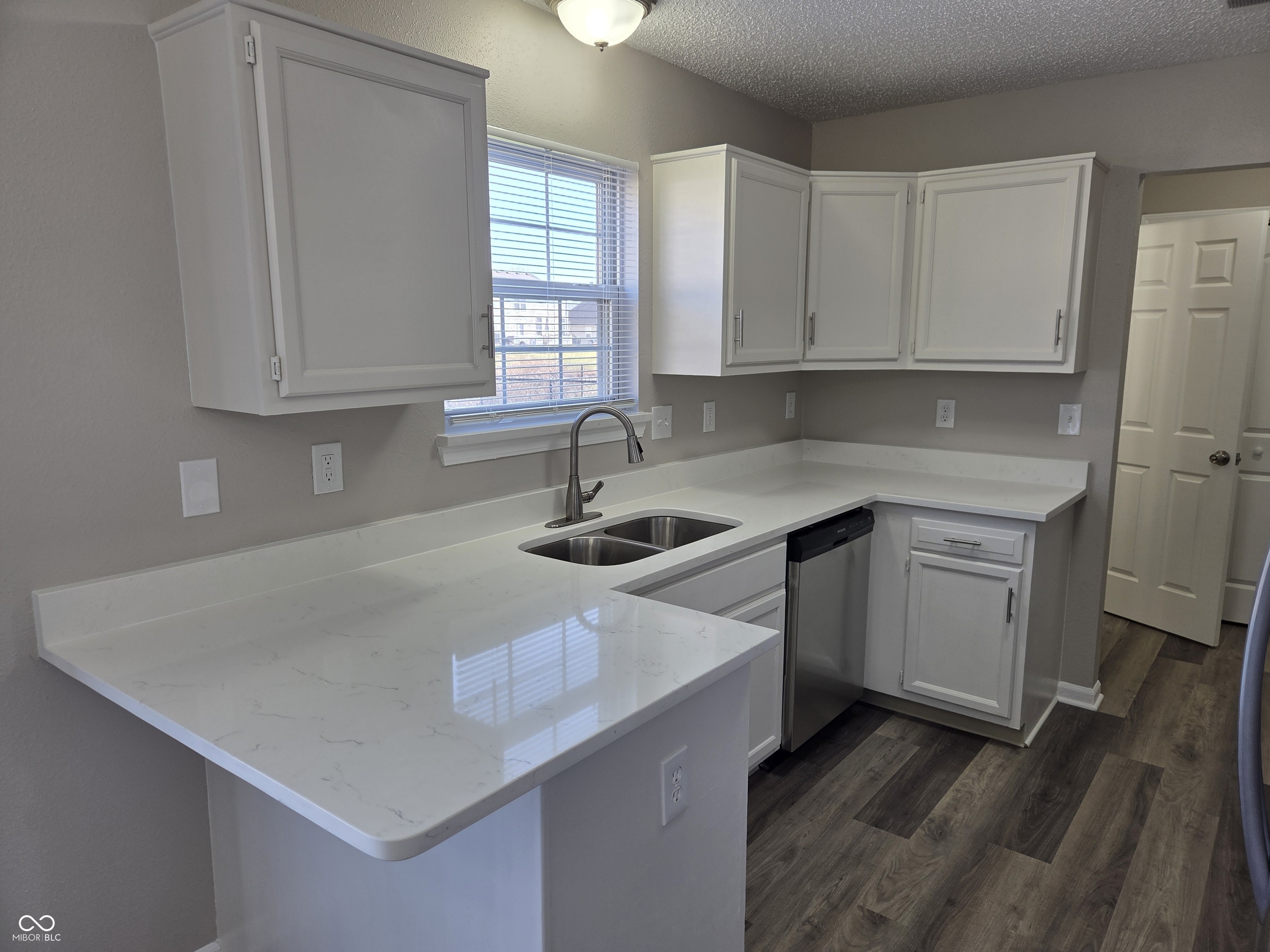 5341 Melbourne Road Indianapolis, IN 46228 - Photo 5 of 23