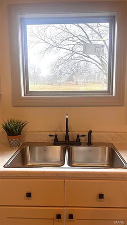 $212,000 | 510 Linn Avenue, Belle, MO 65013