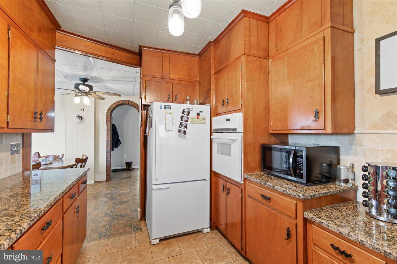 110 Colebrook Road Elizabethtown, PA 17022 - Photo 6 of 39 Gallery Image 6