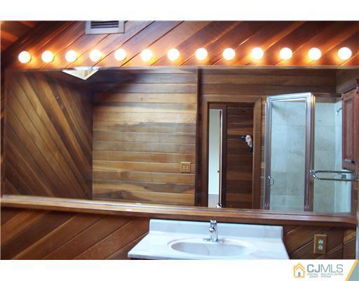 146 Old Matawan Road Old Bridge, NJ 08857 - Photo 12 of 20 Gallery Image 12