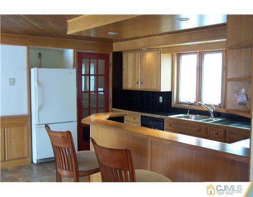 146 Old Matawan Road Old Bridge, NJ 08857 - Photo 5 of 20 Gallery Image 5