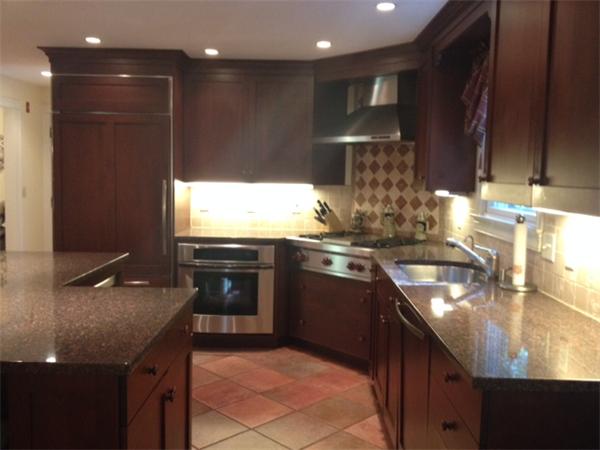 165 Mill Road North Andover, MA 01845 - Photo 3 of 24 Gallery Image 3