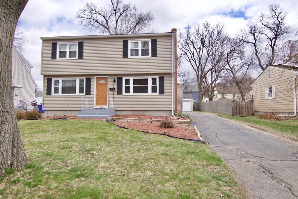 125 Clement Street Springfield, MA 01118 - Photo 1 of 30