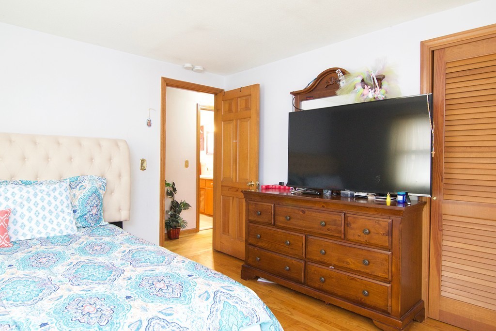 125 Clement Street Springfield, MA 01118 - Photo 29 of 30