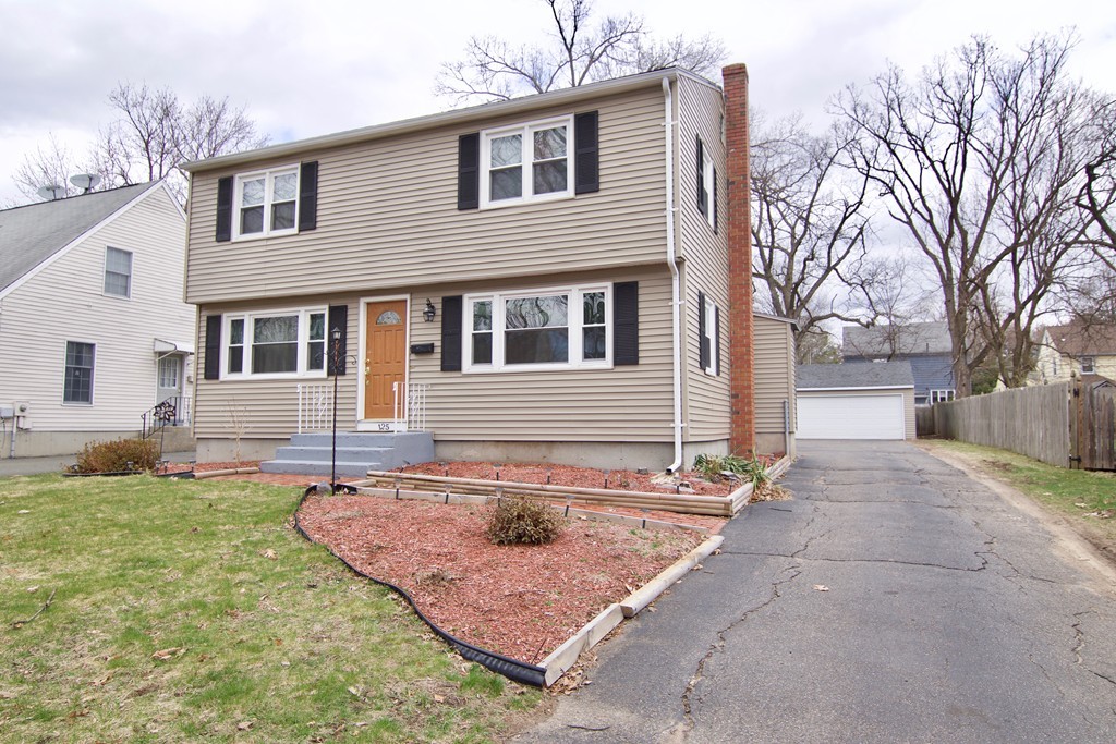 125 Clement Street Springfield, MA 01118 - Photo 3 of 30