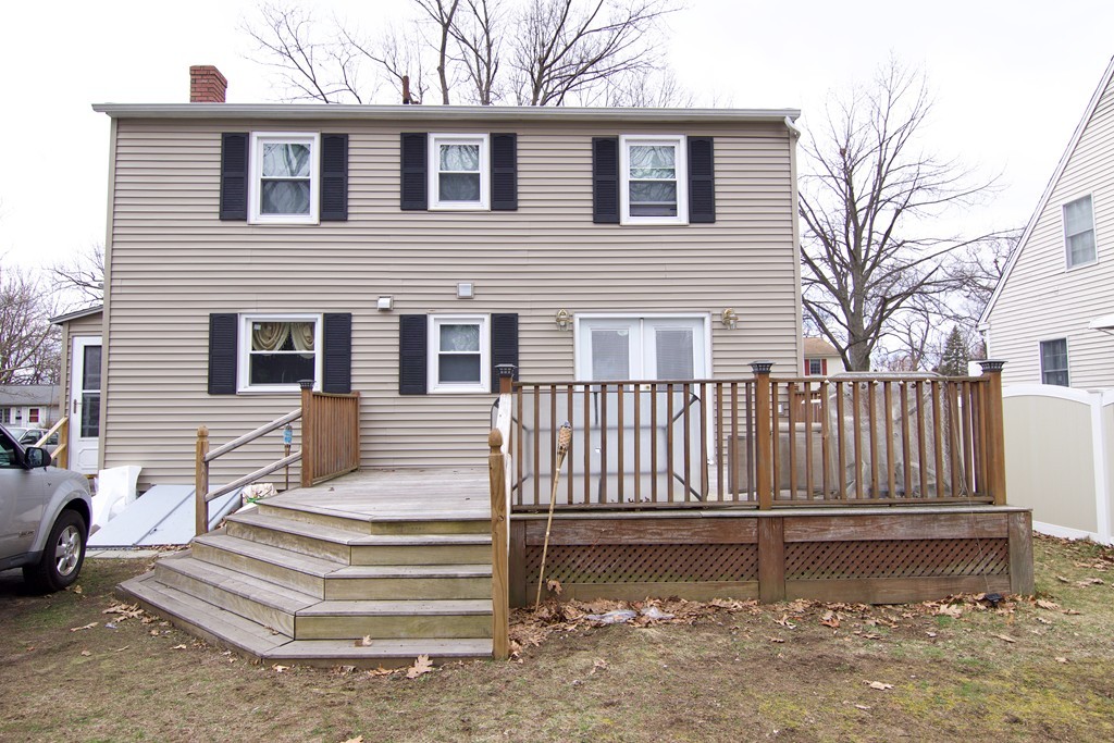 125 Clement Street Springfield, MA 01118 - Photo 5 of 30