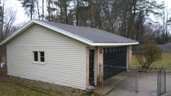 $399,900 | 4704 Burton Street Southeast, Grand Rapids, MI 49546