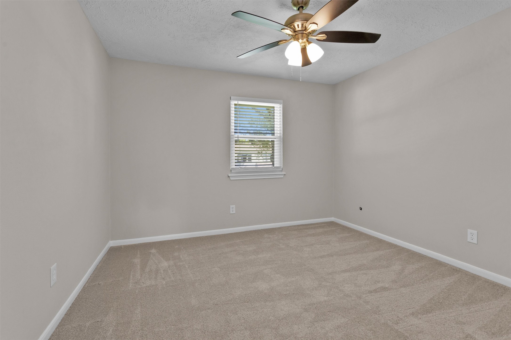 9115 Godstone Lane Spring, TX 77379 - Photo 32 of 46 Bedroom 3