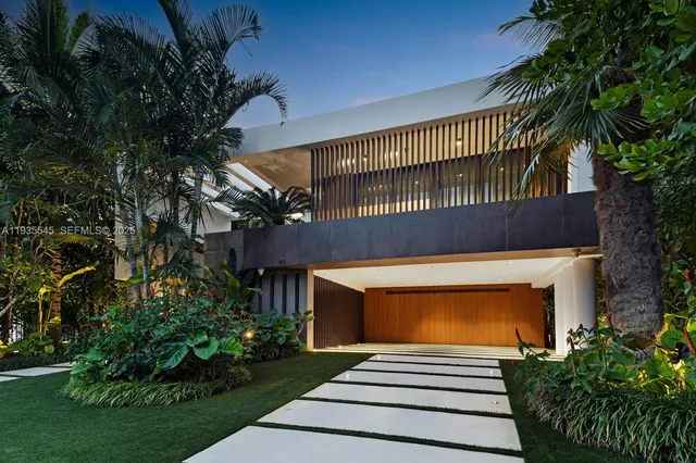 $200,000 | 40 West Rivo Alto Drive, Miami Beach, FL 33139