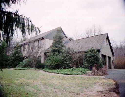 934 Field Club Road Fox Chapel, PA 15238 - Photo 1 of 1 Gallery Image 1