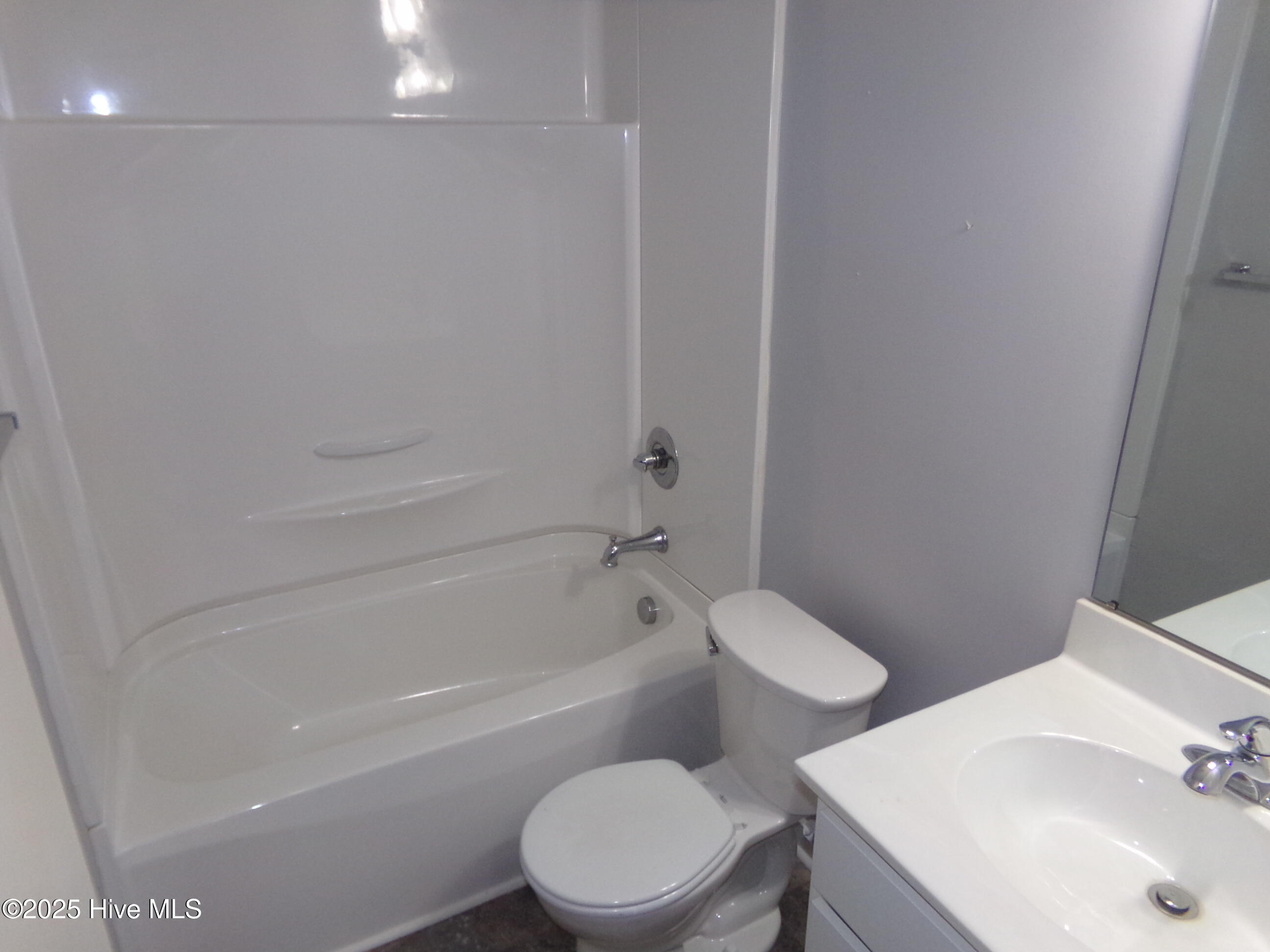 201 Shipman Road, Unit J Havelock, NC 28532 - Photo 10 of 13 100_0587