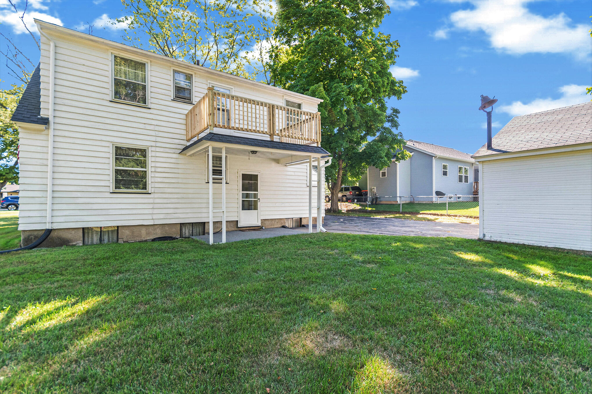 744 Lugers Road Holland, MI 49423 - Photo 18 of 19 Lugers back 2