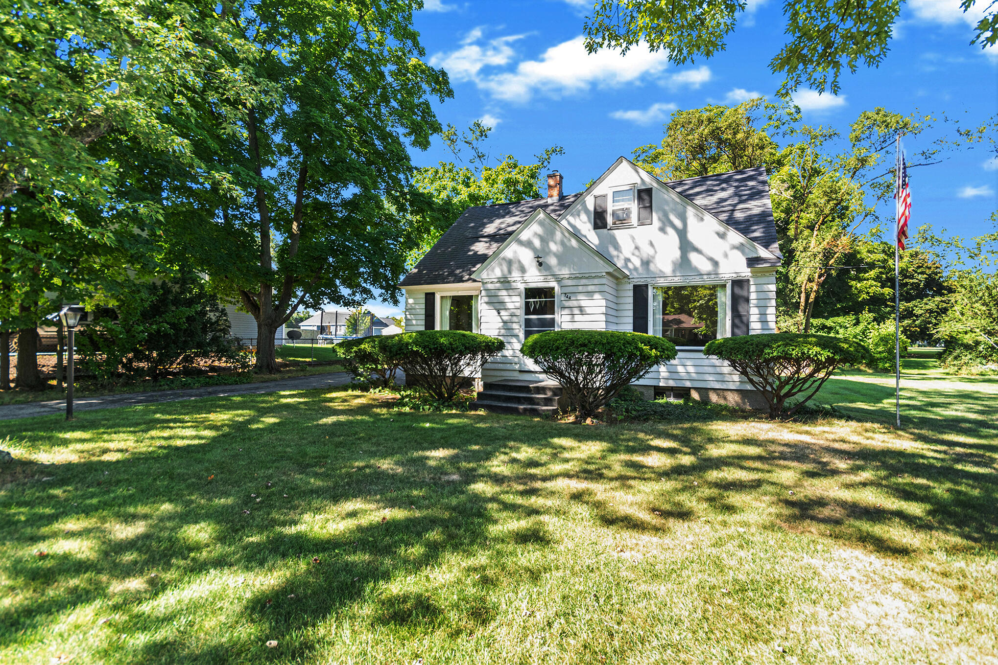 744 Lugers Road Holland, MI 49423 - Photo 3 of 19 Lugers front