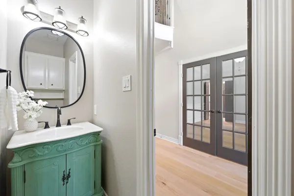 $5,000 | 7 Deer Lake Court, The Woodlands, TX 77381