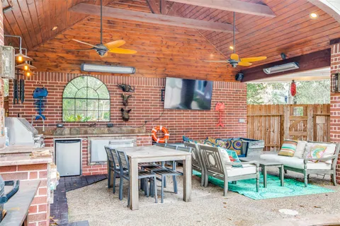 $5,000 | 7 Deer Lake Court, The Woodlands, TX 77381