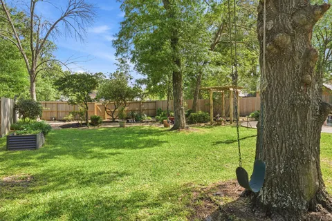 $5,000 | 7 Deer Lake Court, The Woodlands, TX 77381