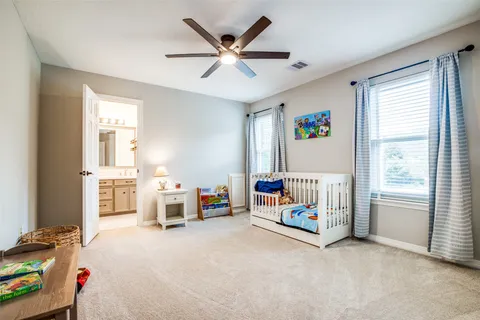 $5,000 | 7 Deer Lake Court, The Woodlands, TX 77381