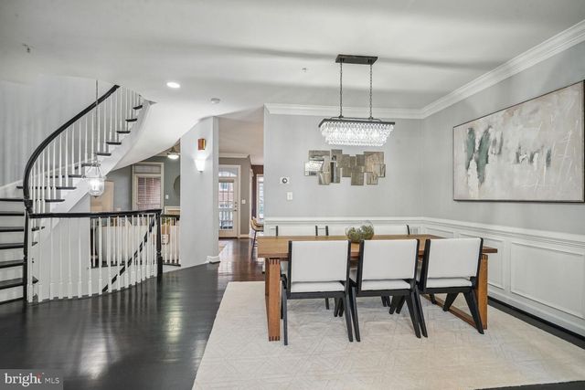 $1,160,000 | 7753 Legere Court, Unit 44, McLean, VA 22102