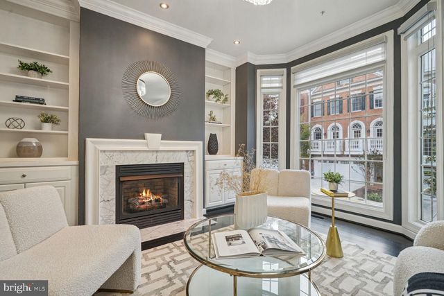 $1,160,000 | 7753 Legere Court, Unit 44, McLean, VA 22102