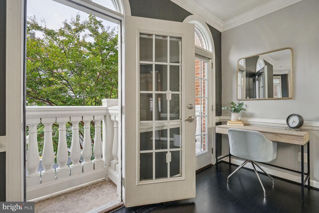 $1,160,000 | 7753 Legere Court, Unit 44, McLean, VA 22102