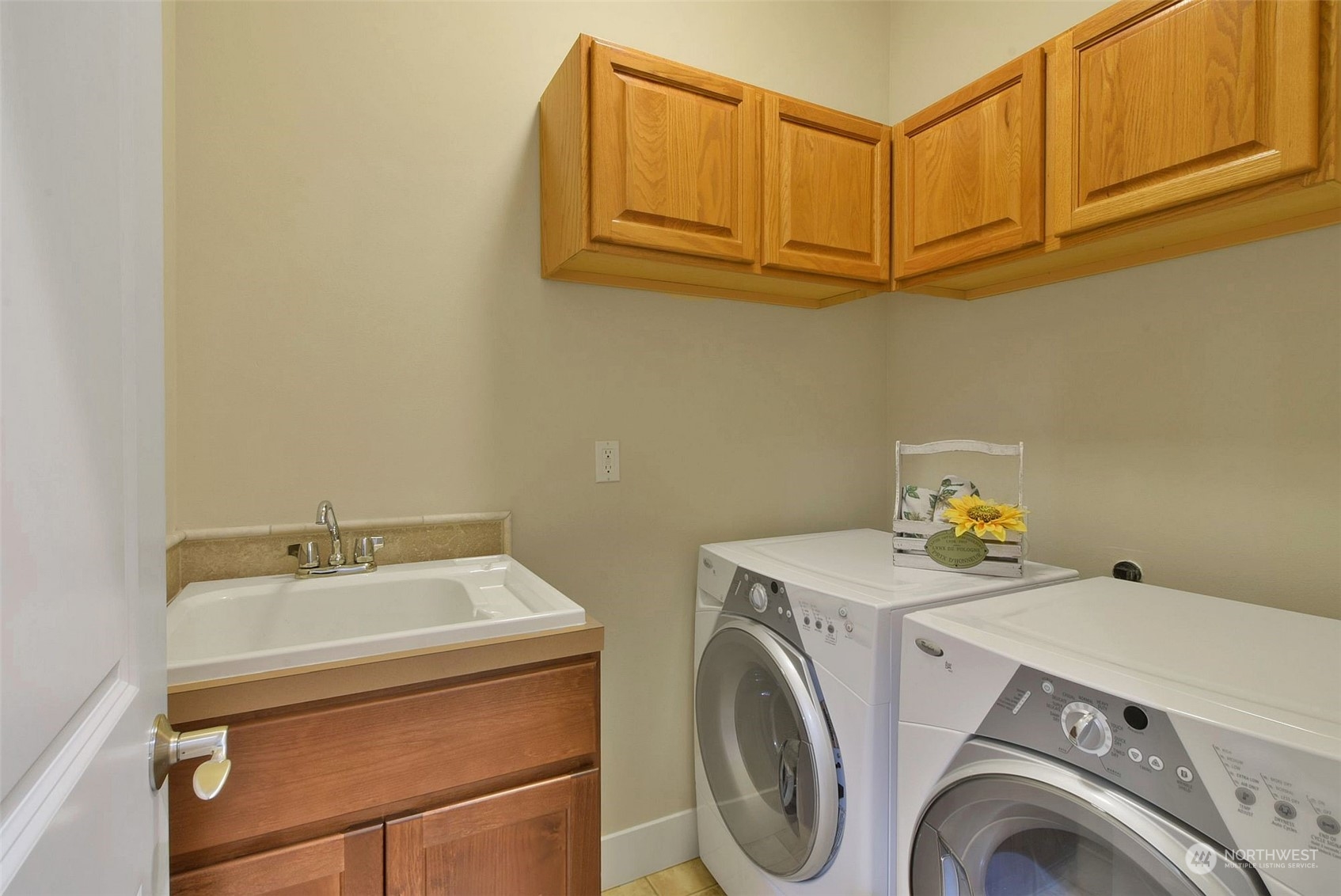 12 228th Street Southeast Bothell, WA 98021 - Photo 15 of 33 a utility room with dryer and washer