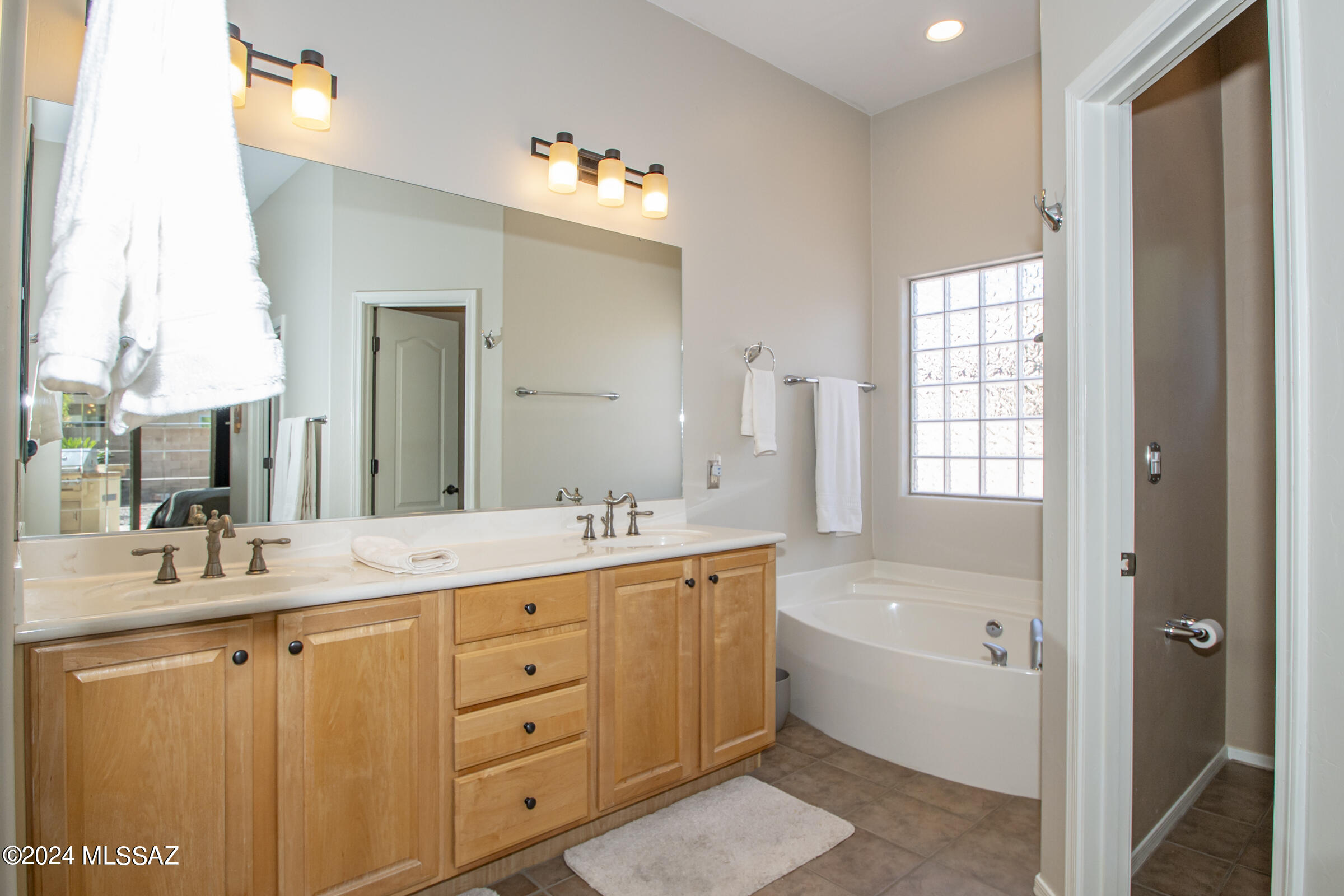 15070 North Pelham Road Tucson, AZ 85739 - Photo 11 of 31 Gallery Image 11