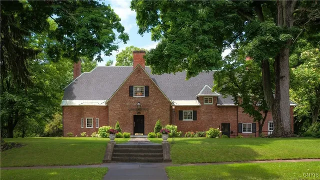 $1,299,000 | 131 South Street, Auburn, NY 13021